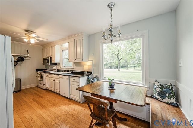 7300 Old Roxbury Rd, Quinton, VA 23141