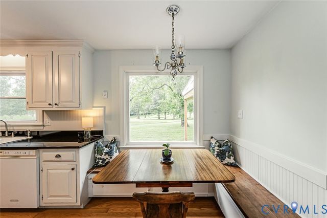 7300 Old Roxbury Rd, Quinton, VA 23141