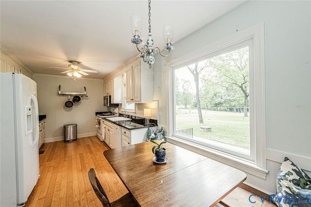7300 Old Roxbury Rd, Quinton, VA 23141
