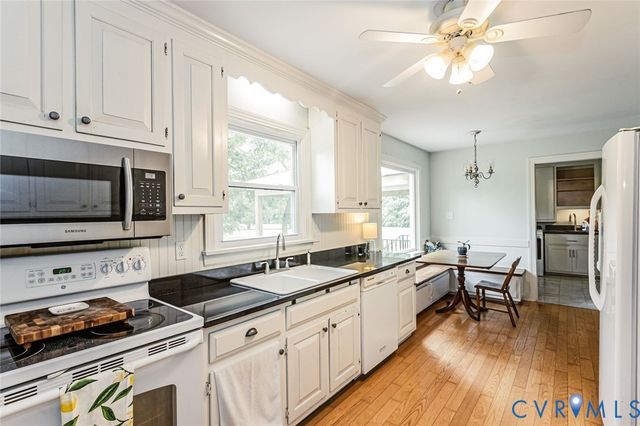 7300 Old Roxbury Rd, Quinton, VA 23141