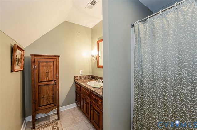 7300 Old Roxbury Rd, Quinton, VA 23141