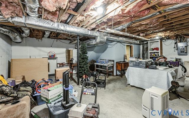 7300 Old Roxbury Rd, Quinton, VA 23141
