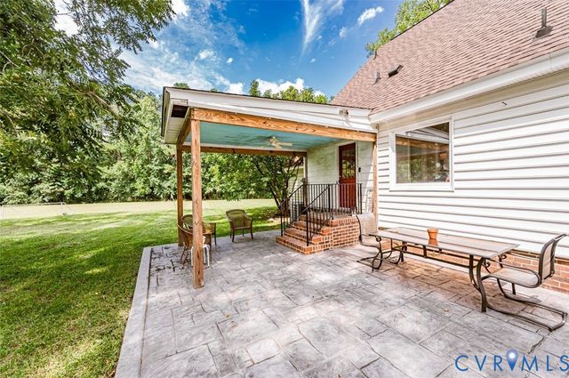 7300 Old Roxbury Rd, Quinton, VA 23141