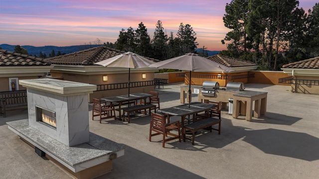 538 S Mathilda Avenue 301, Sunnyvale, CA 94086