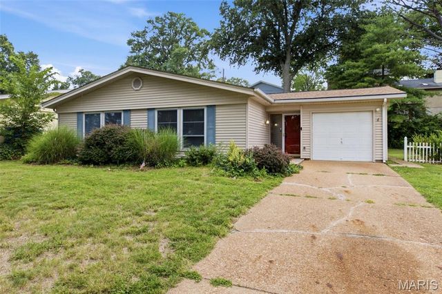 2953 Caspian Lane, Mehlville, MO 63125