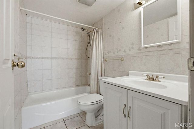 2953 Caspian Lane, Mehlville, MO 63125