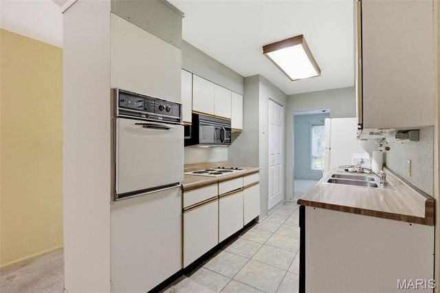 2953 Caspian Lane, Mehlville, MO 63125