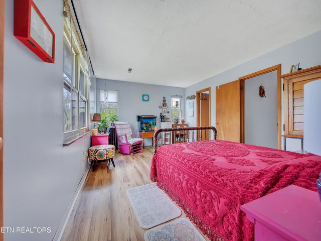 7709 Neubert Springs Rd, Knoxville, TN 37920