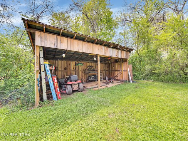 7709 Neubert Springs Rd, Knoxville, TN 37920