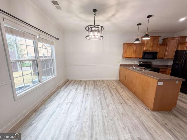 2559 Oakleaf Ridge, Lithonia, GA 30058