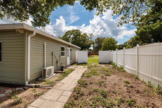 7500 15TH STREET N, St Petersburg, FL 33702