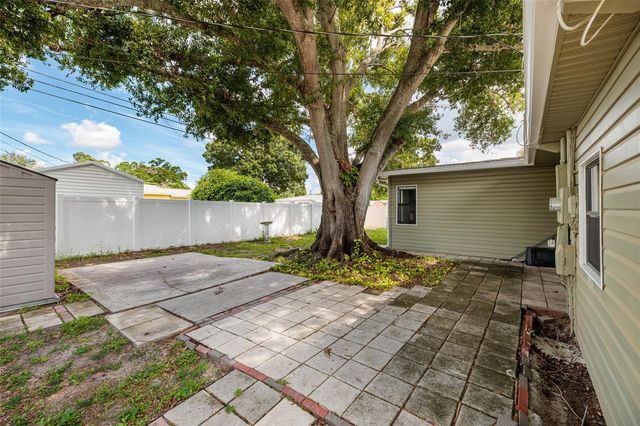 7500 15TH STREET N, St Petersburg, FL 33702