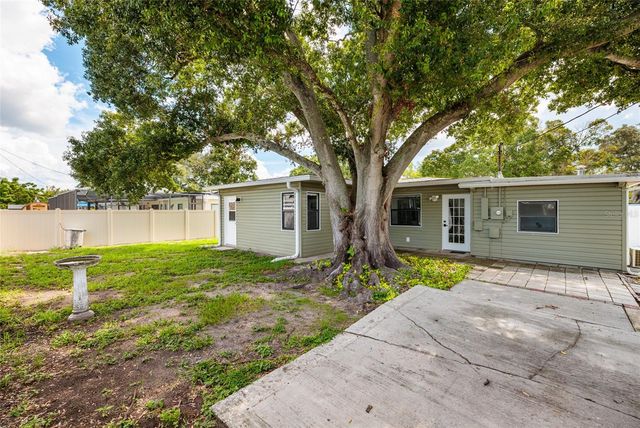 7500 15TH STREET N, St Petersburg, FL 33702