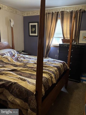 202 REDWOOD LN, Lebanon, PA 17046