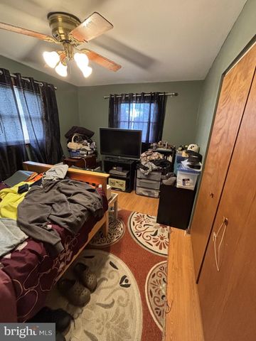 202 REDWOOD LN, Lebanon, PA 17046