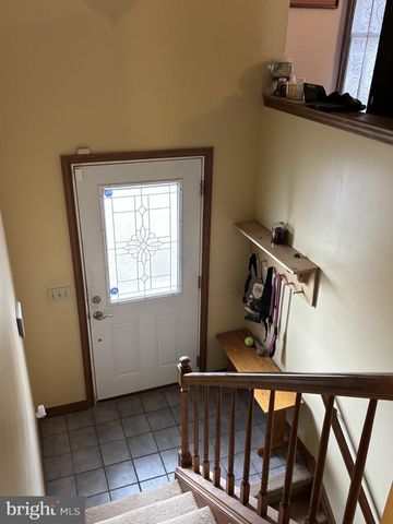 202 REDWOOD LN, Lebanon, PA 17046