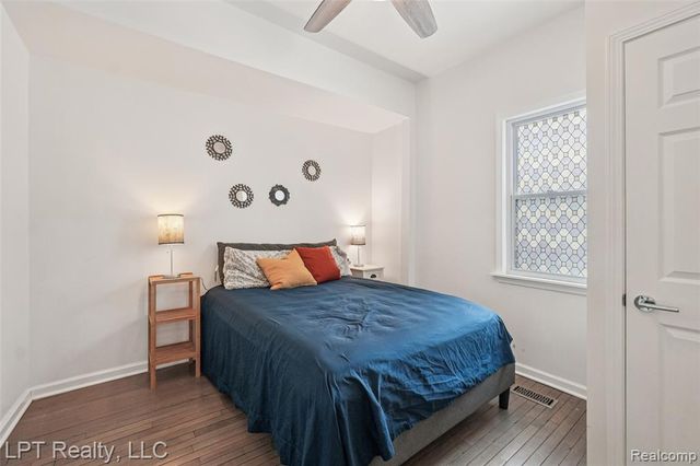 21560 Poinciana Street, Southfield, MI 48033