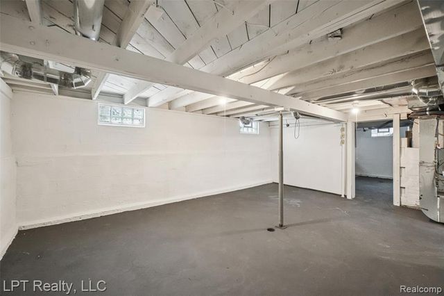 21560 Poinciana Street, Southfield, MI 48033