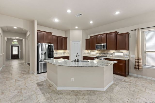 12418 LAW CRK, San Antonio, TX 78254