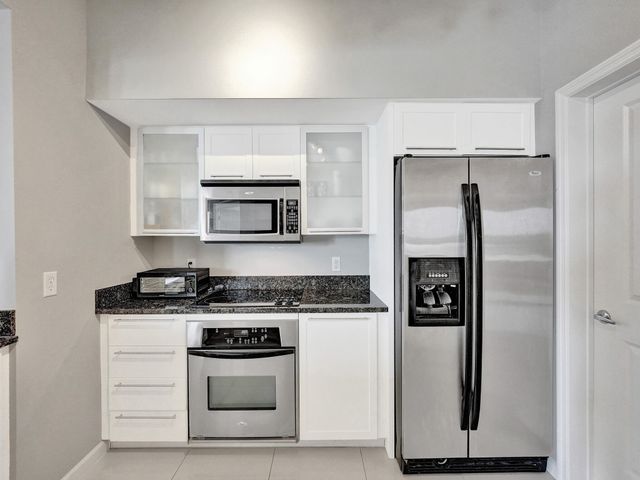 225 NE 1st Street 412, Delray Beach, FL 33444