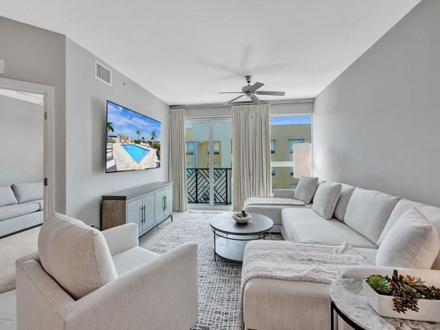 225 NE 1st Street 412, Delray Beach, FL 33444