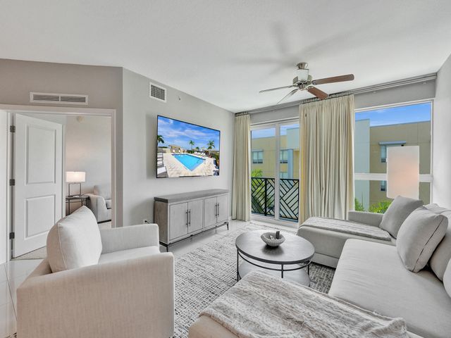 225 NE 1st Street 412, Delray Beach, FL 33444