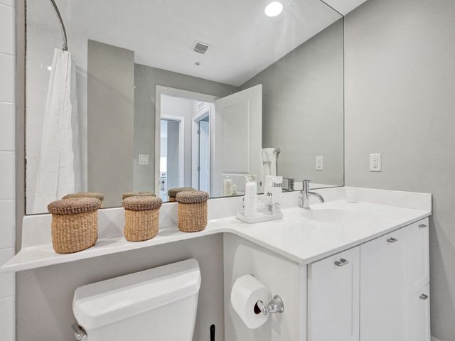 225 NE 1st Street 412, Delray Beach, FL 33444