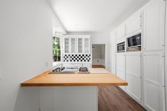 2039 Springlake Drive, Atlanta, GA 30305