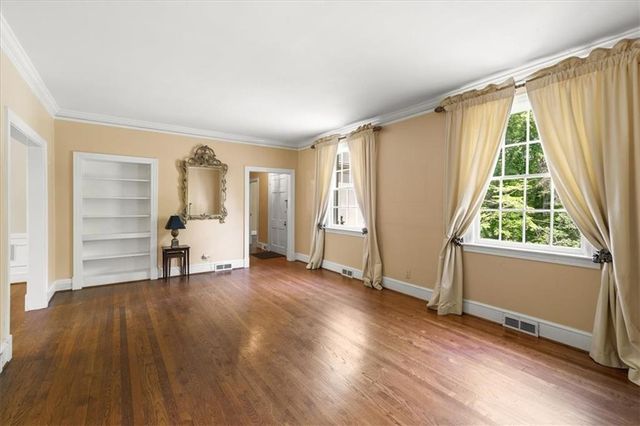 2039 Springlake Drive, Atlanta, GA 30305