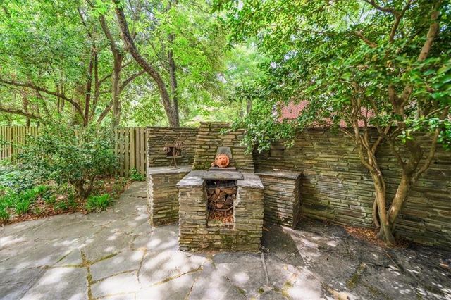 2039 Springlake Drive, Atlanta, GA 30305