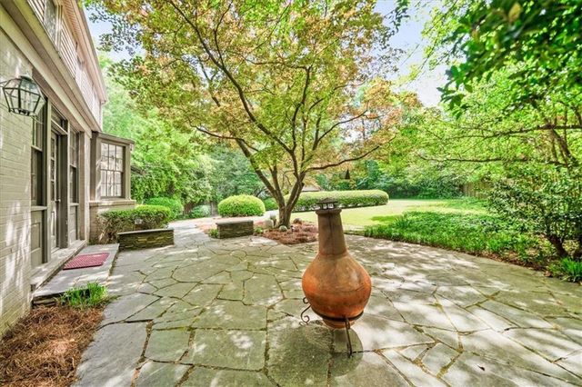 2039 Springlake Drive, Atlanta, GA 30305