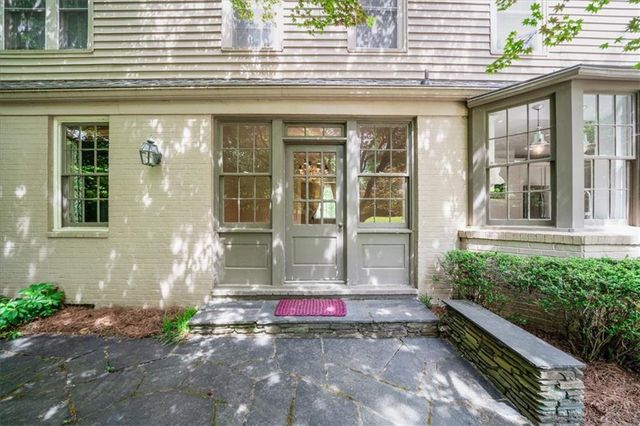 2039 Springlake Drive, Atlanta, GA 30305