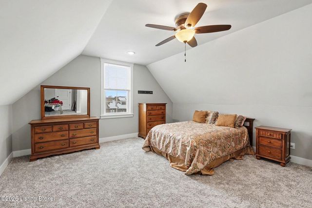 240 Brennan Ct, Shepherdsville, KY 40165