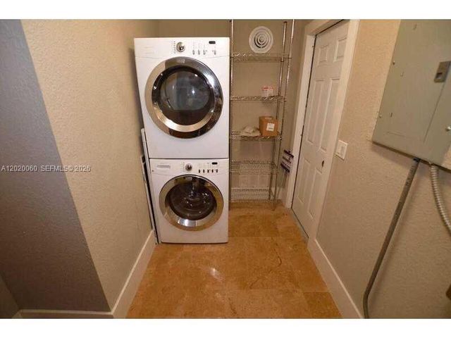 14001 Cypress Ct, Miami Lakes, FL 33014