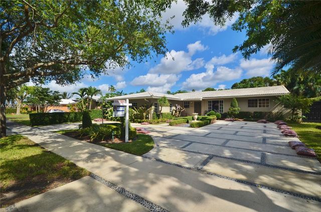 14001 Cypress Ct, Miami Lakes, FL 33014