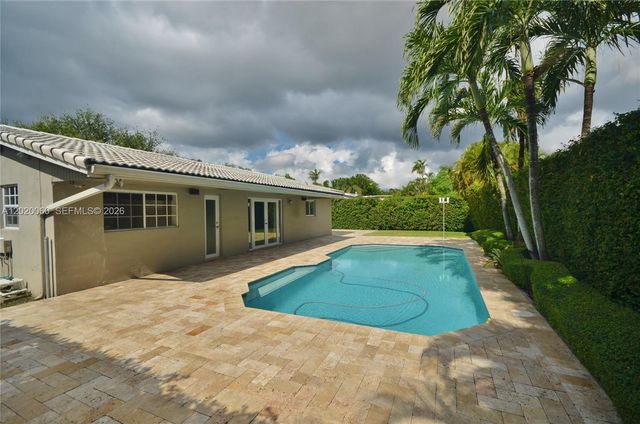 14001 Cypress Ct, Miami Lakes, FL 33014