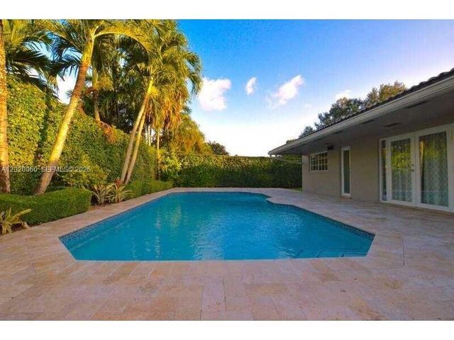 14001 Cypress Ct, Miami Lakes, FL 33014