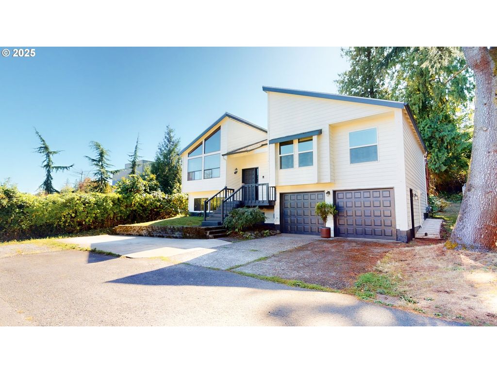 16454 Ne FARGO St, Portland, OR 97230