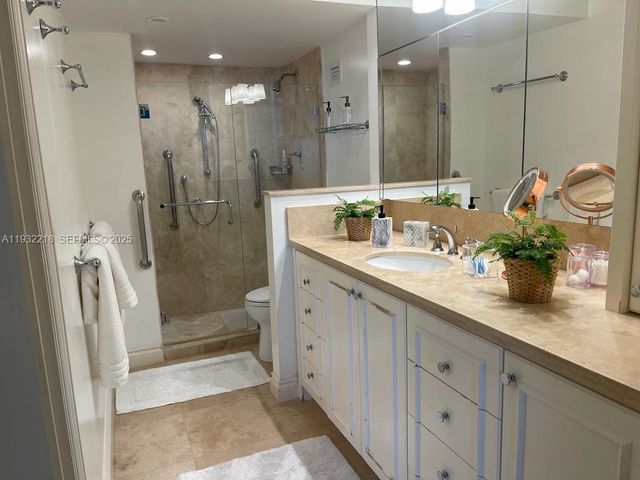 1111 Crandon Blvd A504, Key Biscayne, FL 33149