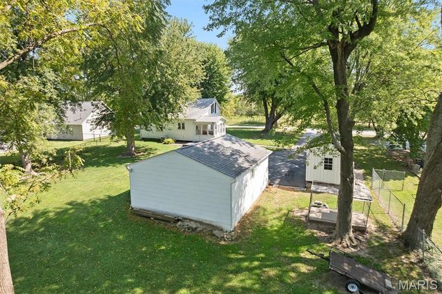 3967 Highland Road, Fairview Heights, IL 62208