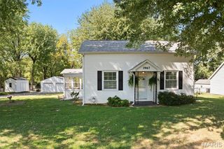 3967 Highland Road, Fairview Heights, IL 62208