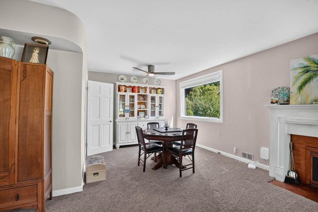 765 Prospect Blvd, Waterloo, IA 50701