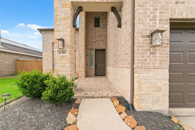 11310 Thompson Bend Drive, Humble, TX 77396