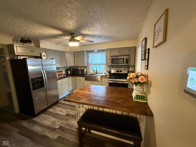 2221 Groff Avenue, Indianapolis, IN 46222