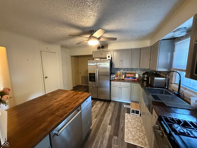 2221 Groff Avenue, Indianapolis, IN 46222