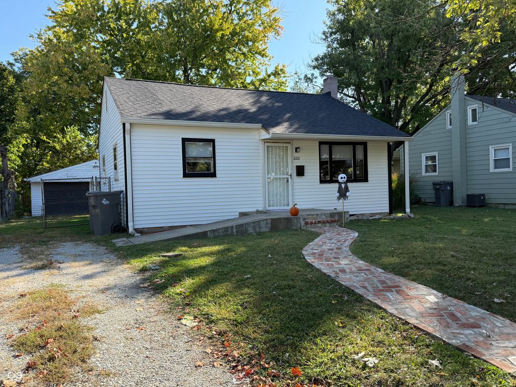 2221 Groff Avenue, Indianapolis, IN 46222