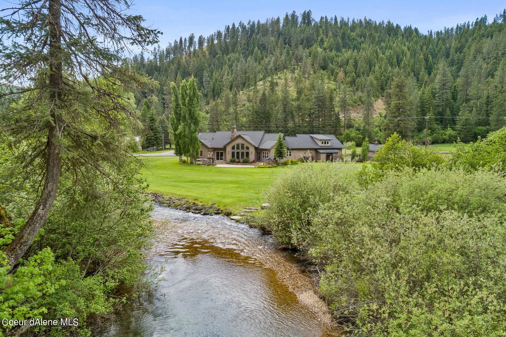 1990 S GATEWAY RANCH RD, Coeur D'alene, ID 83814