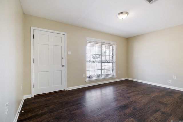 5219 Goodland Dr, Central, LA 70739