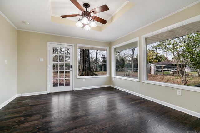 5219 Goodland Dr, Central, LA 70739