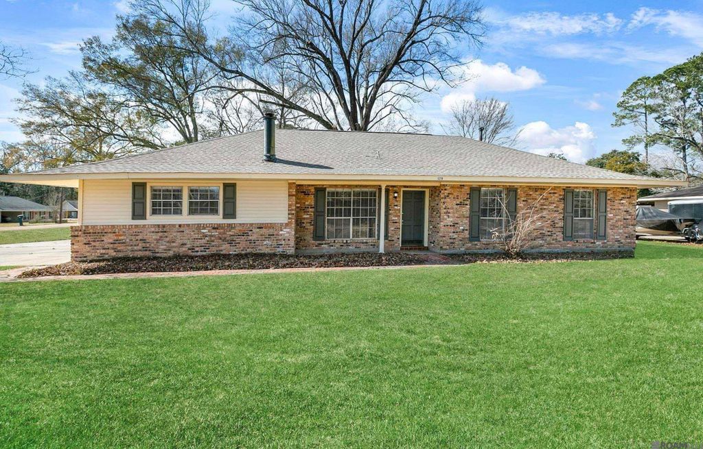 5219 Goodland Dr, Central, LA 70739